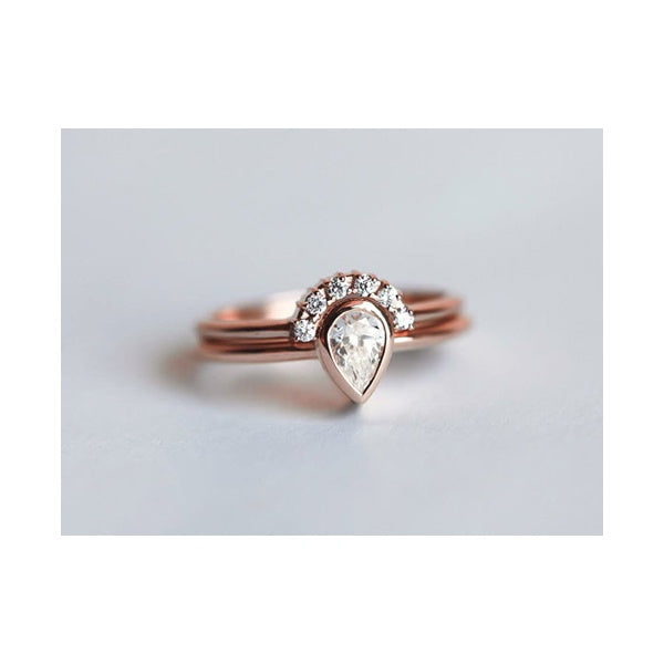 Rose Gold 14k & Diamond Pear Shape Engagement Set