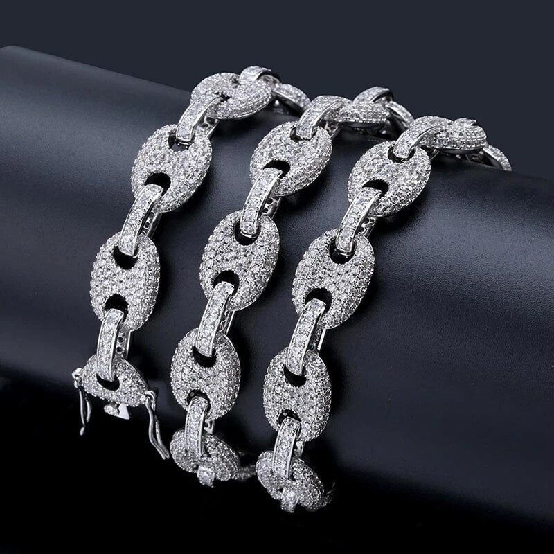 G- LINK NECKLACE