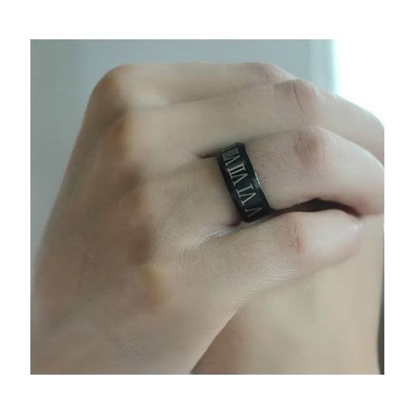 GIANTTO LEGACY COLLECTION BLACK STEEL ROMAN NUMERAL RING