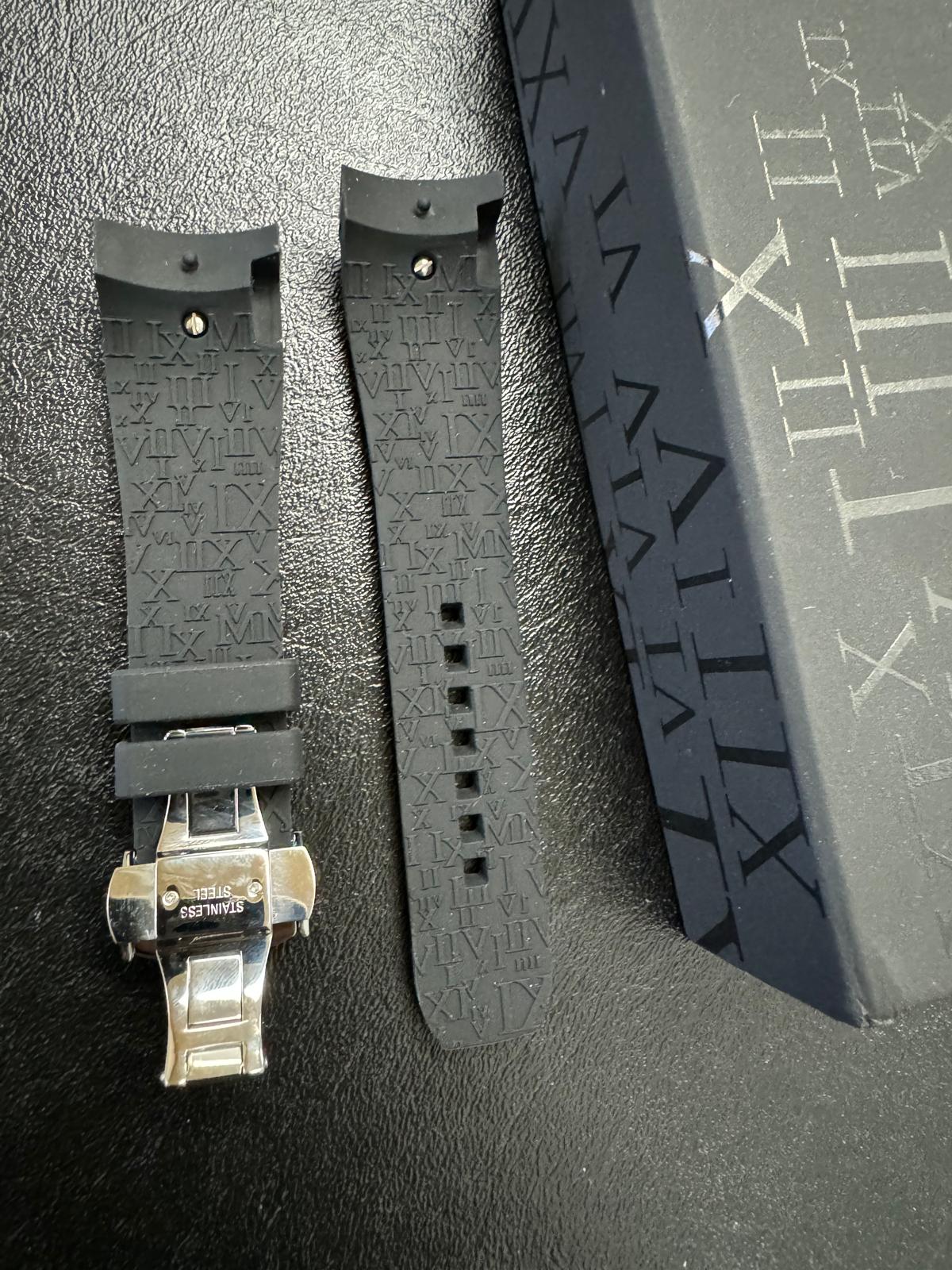 NEW BLACK GIANTTO SILICONE STRAP